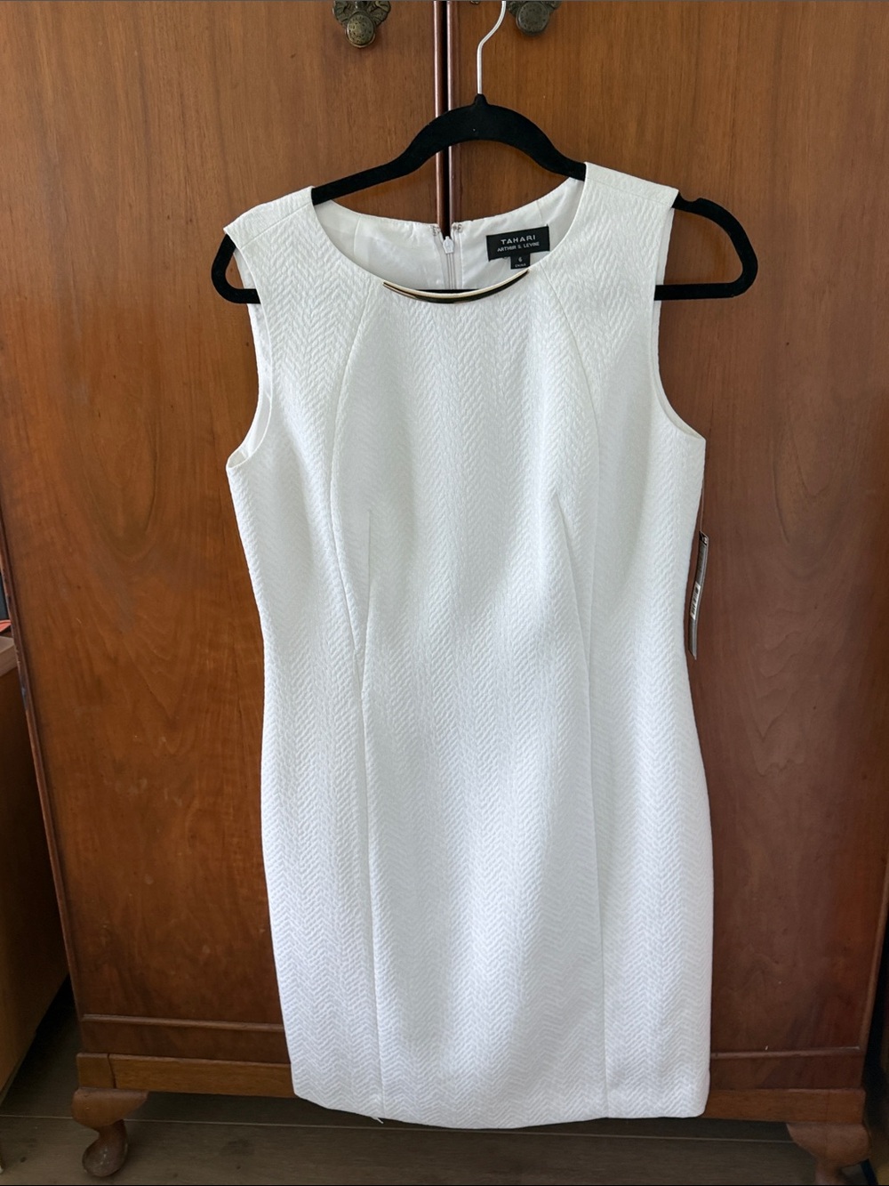 Tahari ASL Cream Sleeveless Sheath Dress with Neck Bar